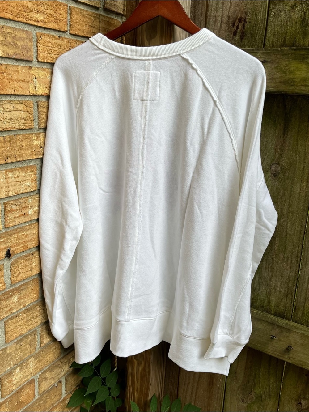 Aerie Oversized White & Red Maine Lobster Crewneck Sweatshirt - Picture 4 of 4